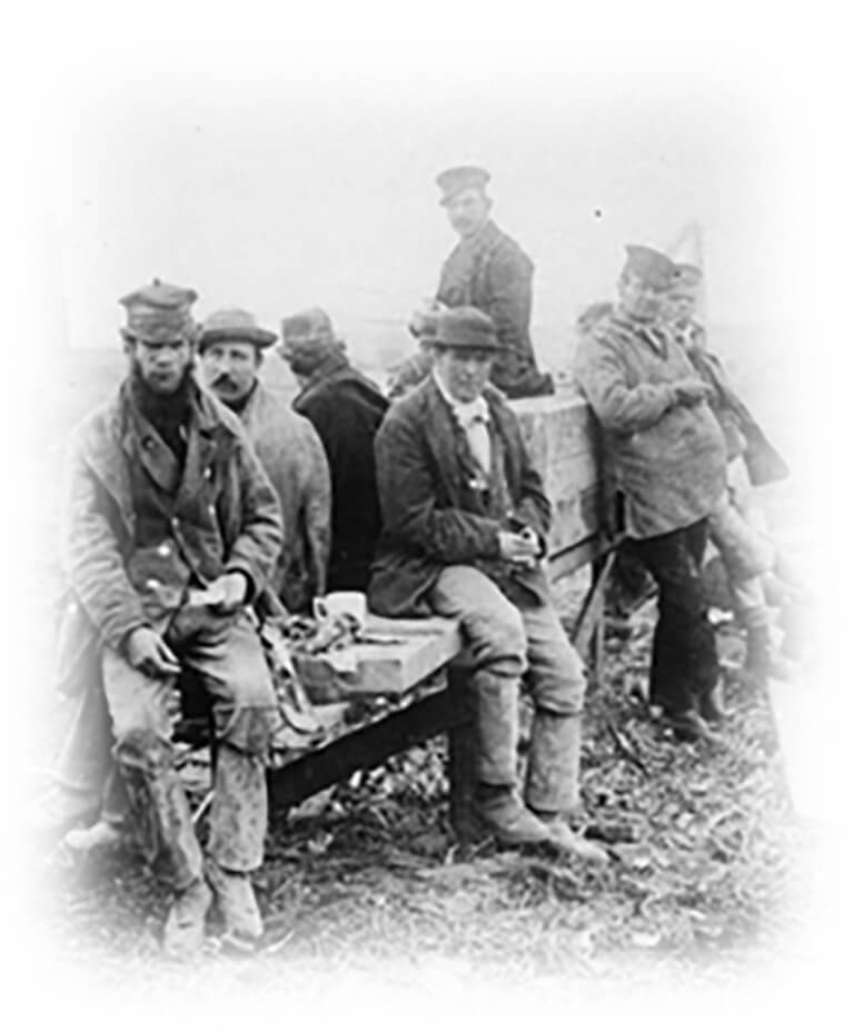 The Workforce To Build The Reservoirs - Horwich Navvies Memorial